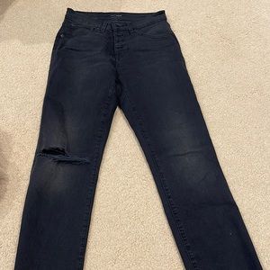 Black ripped jeans- crop